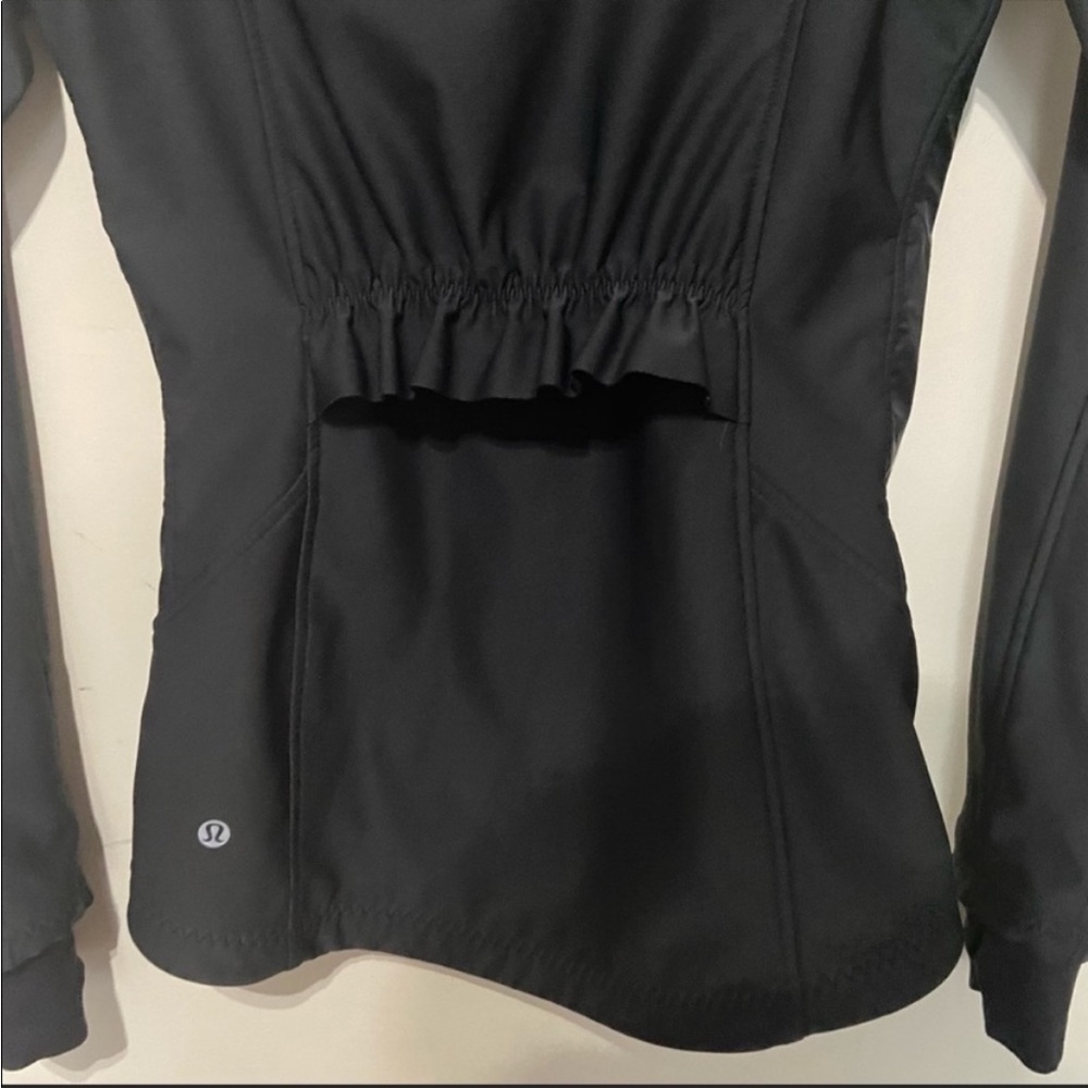 Lululemon jacket - Picture 3 of 7